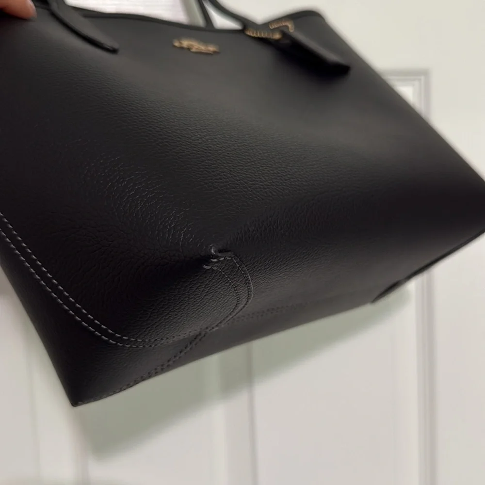 Coach Medium City Tote Bag - Picture 3 of 6